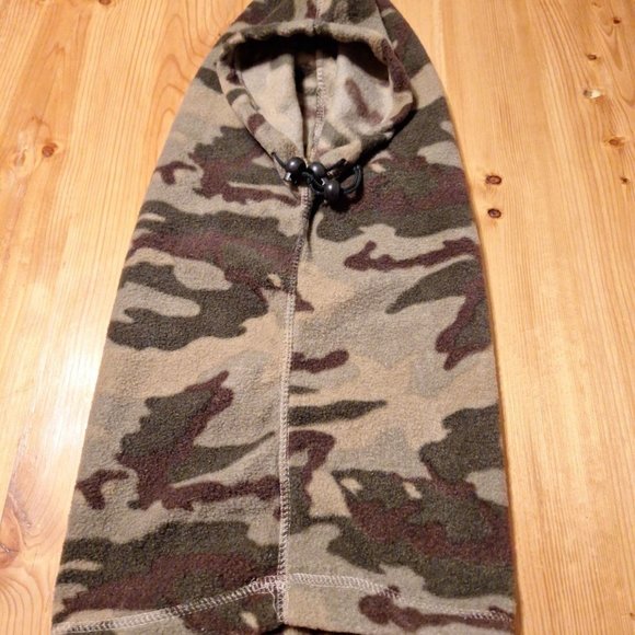NWOT Camo-design Hood with Drawstring - Picture 3 of 3